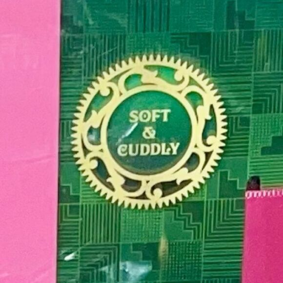 Wicked Silky Faux Fur Throw One Size 60”x 70” Magic Moment Green Pink Black NEW - Picture 8 of 9